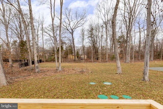 24 BREEZY HILL DR, Stafford, VA 22556