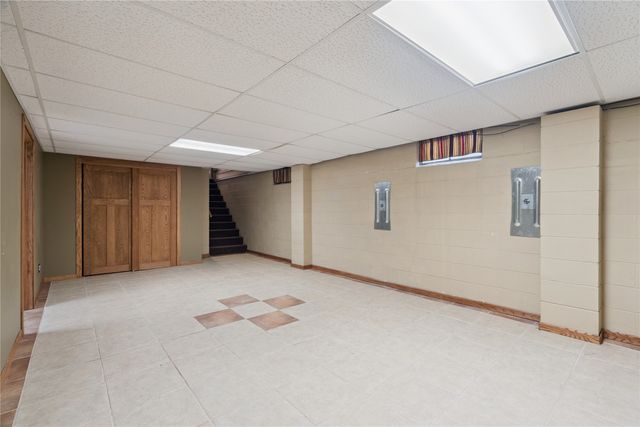 105 S 10th Street, Montezuma, IA 50171