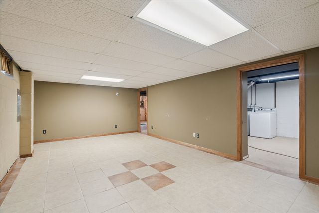 105 S 10th Street, Montezuma, IA 50171