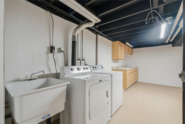 105 S 10th Street, Montezuma, IA 50171