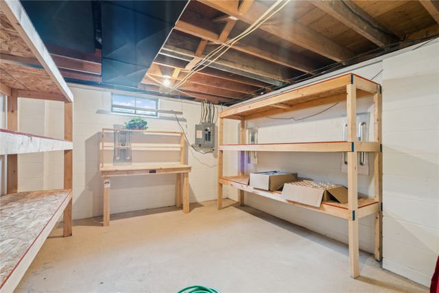 105 S 10th Street, Montezuma, IA 50171