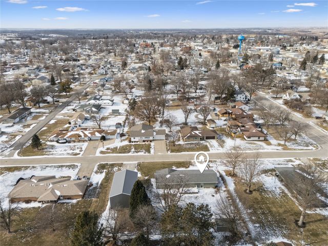 105 S 10th Street, Montezuma, IA 50171