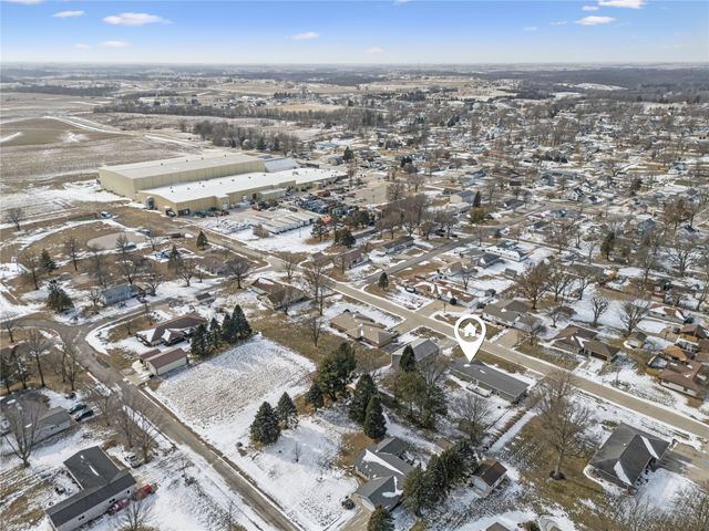 105 S 10th Street, Montezuma, IA 50171