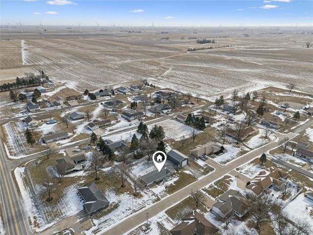 105 S 10th Street, Montezuma, IA 50171