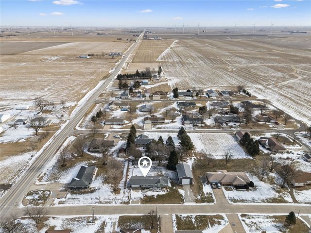 105 S 10th Street, Montezuma, IA 50171