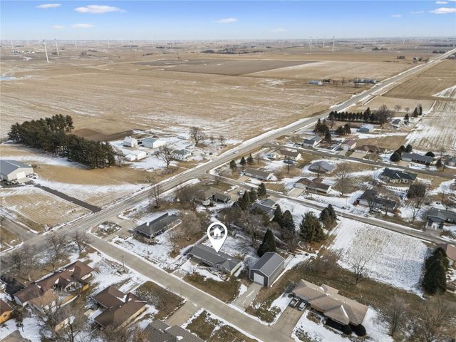 105 S 10th Street, Montezuma, IA 50171