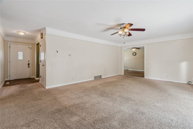 105 S 10th Street, Montezuma, IA 50171