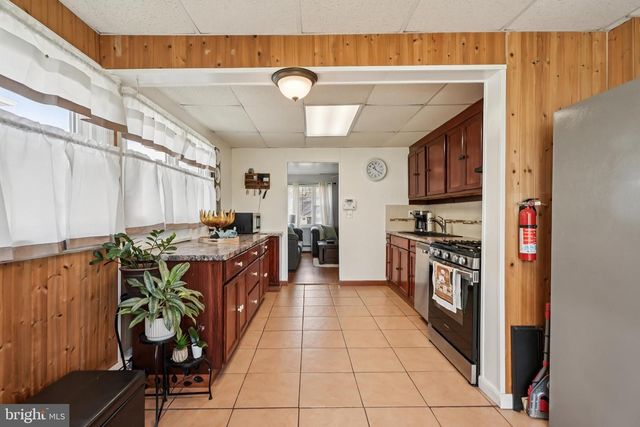 1005 TERRACE BLVD, Ewing, NJ 08618