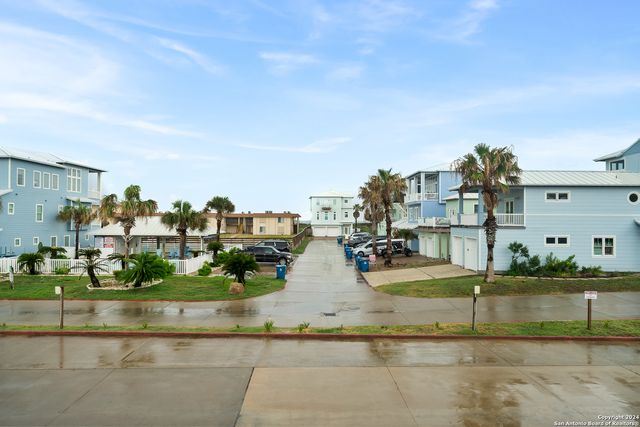 810 Banyan Beach Dr # 126, Port Aransas, TX 78373