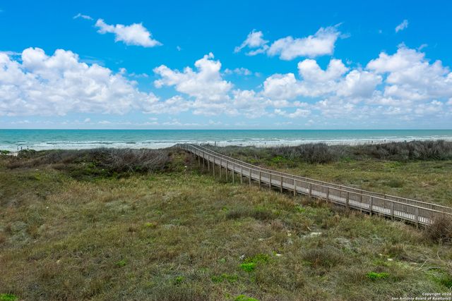 810 Banyan Beach Dr # 126, Port Aransas, TX 78373