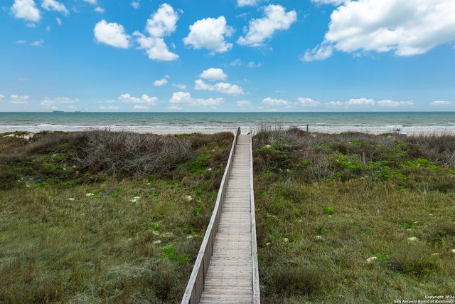 810 Banyan Beach Dr # 126, Port Aransas, TX 78373