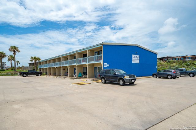 810 Banyan Beach Dr # 126, Port Aransas, TX 78373