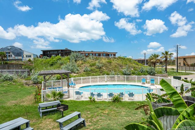 810 Banyan Beach Dr # 126, Port Aransas, TX 78373