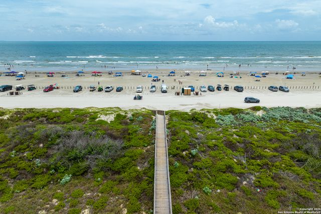 810 Banyan Beach Dr # 126, Port Aransas, TX 78373
