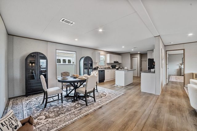 279 Cumberland Trail, Runaway Bay, TX 76426