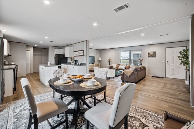 279 Cumberland Trail, Runaway Bay, TX 76426