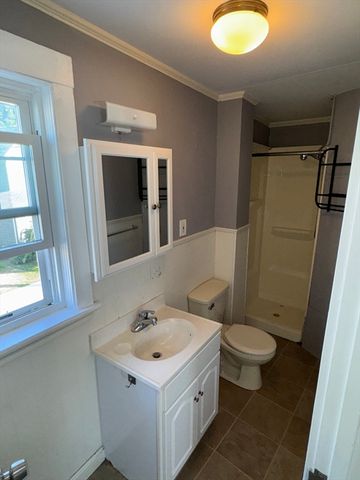 68-70 Beach Rd 2, Winthrop, MA 02152