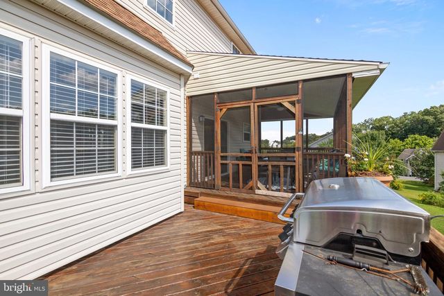 51 LUSITANO LN, Martinsburg, WV 25405