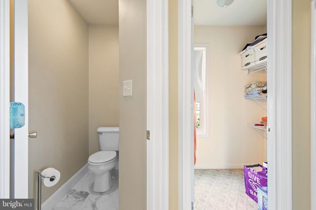 51 LUSITANO LN, Martinsburg, WV 25405