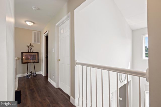 51 LUSITANO LN, Martinsburg, WV 25405