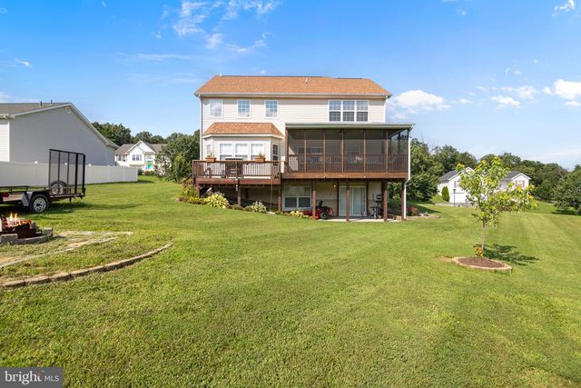 51 LUSITANO LN, Martinsburg, WV 25405