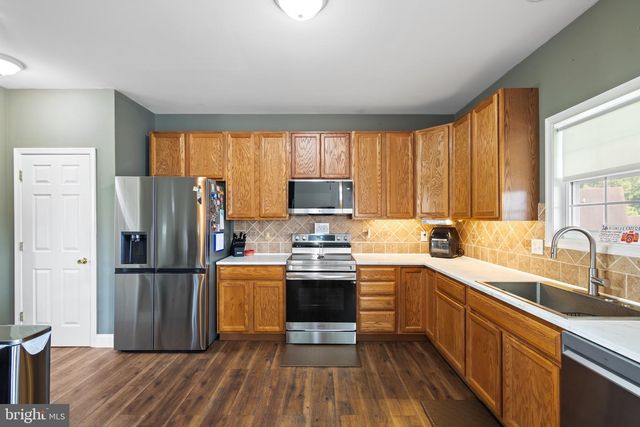 51 LUSITANO LN, Martinsburg, WV 25405