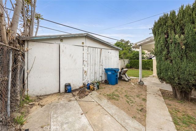 6723 Miles, Huntington Park, CA 90255