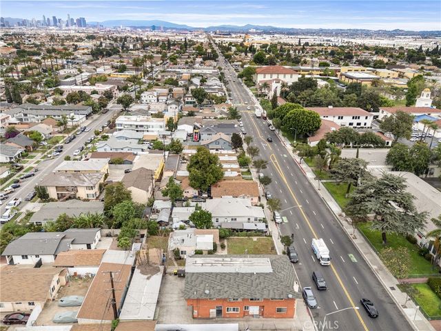 6723 Miles, Huntington Park, CA 90255