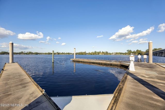 5375 ORTEGA FARMS Boulevard, 609, Jacksonville, FL 32210