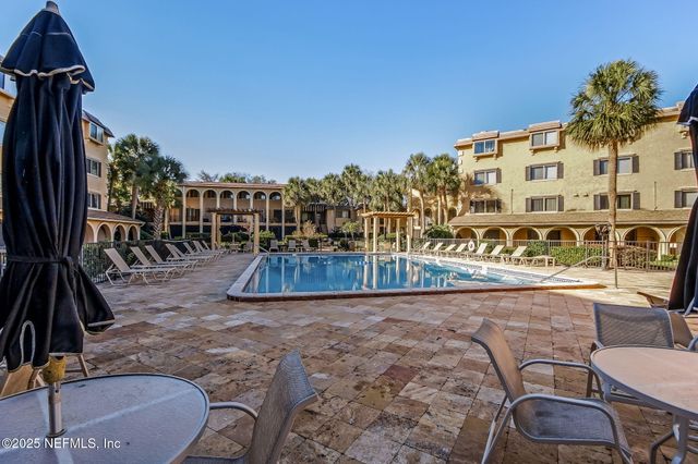 5375 ORTEGA FARMS Boulevard, 609, Jacksonville, FL 32210