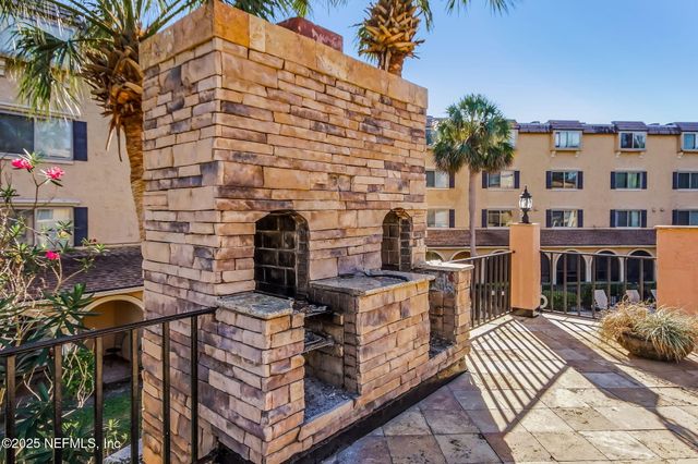 5375 ORTEGA FARMS Boulevard, 609, Jacksonville, FL 32210