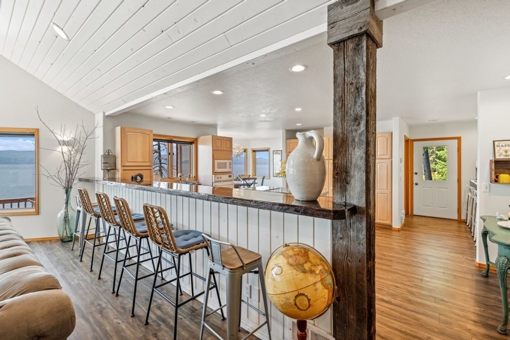 17431 Fishing Rock Lane, Bigfork, MT 59911 photo 9