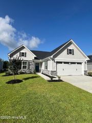 1111 Middle Crest Drive NE, Bolivia, NC 28422