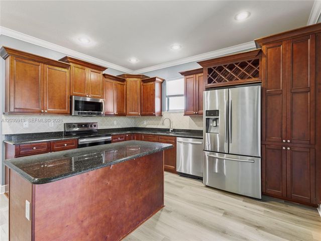 6938 Cecilia Avenue, Sebring, FL 33872