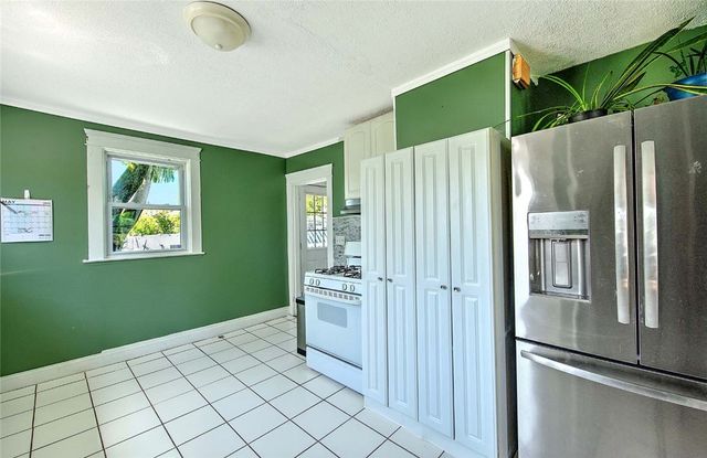 7 Hemlock Drive, Johnston, RI 02919