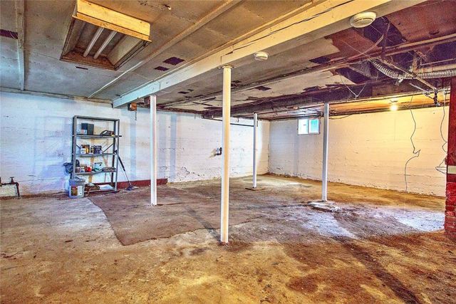 7 Hemlock Drive, Johnston, RI 02919