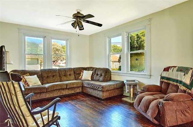 7 Hemlock Drive, Johnston, RI 02919