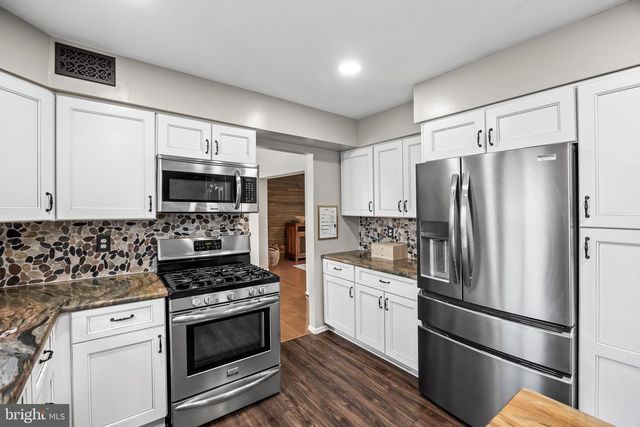 26 GLEN LAKE DR, Medford, NJ 08055