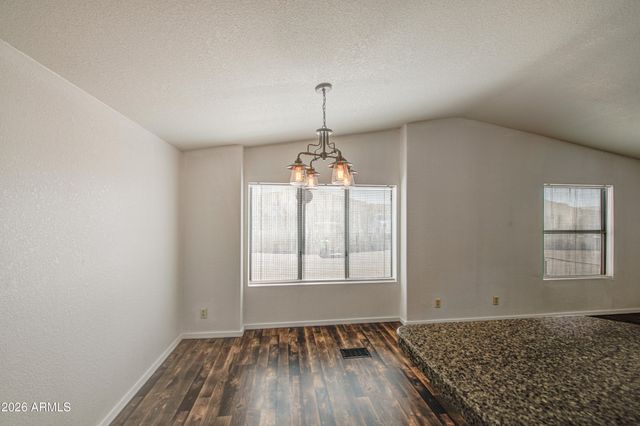 2208 W BASELINE Avenue 76, Apache Junction, AZ 85120