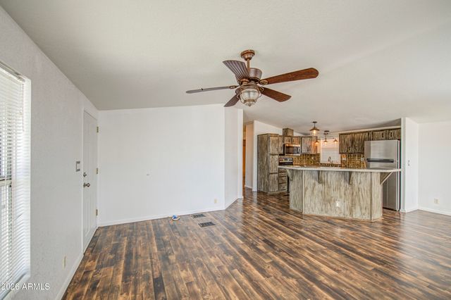 2208 W BASELINE Avenue 76, Apache Junction, AZ 85120