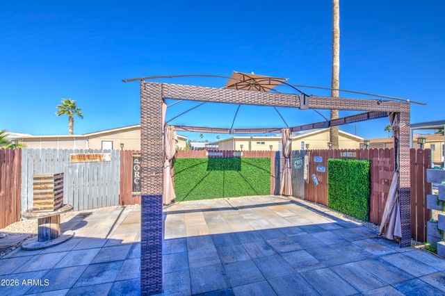 2208 W BASELINE Avenue 76, Apache Junction, AZ 85120