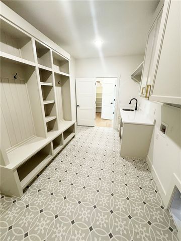 590 Shooting Star Lane, Lowell, AR 72745