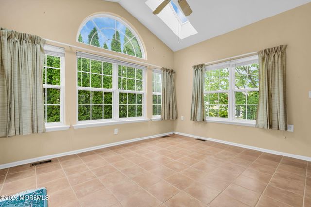 7 Ravello Road, Manchester, NJ 08759