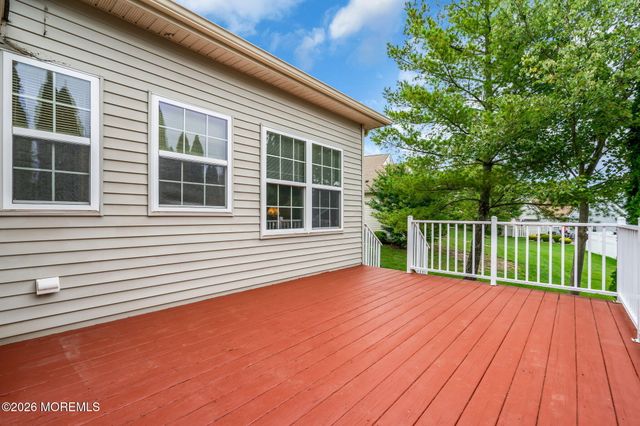 7 Ravello Road, Manchester, NJ 08759