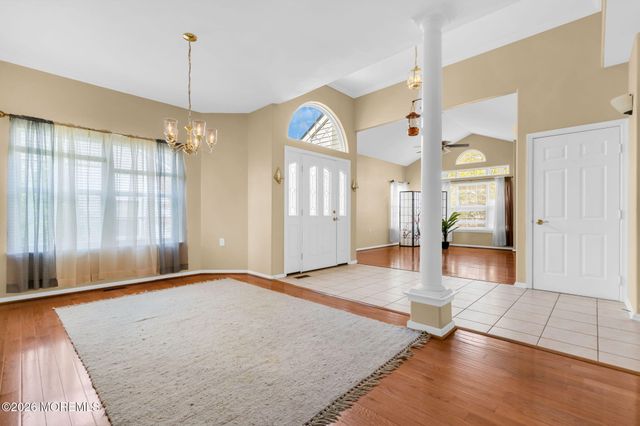 7 Ravello Road, Manchester, NJ 08759