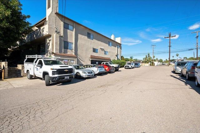 12027 Royal Road 1, El Cajon, CA 92021