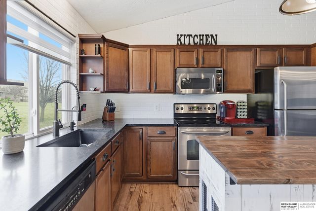 19106 K Street, Omaha, NE 68135