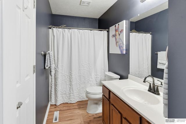 19106 K Street, Omaha, NE 68135