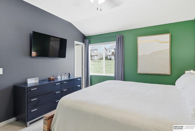 19106 K Street, Omaha, NE 68135