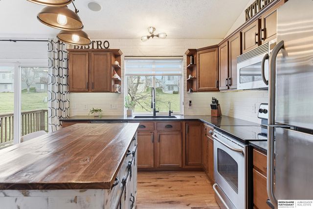 19106 K Street, Omaha, NE 68135